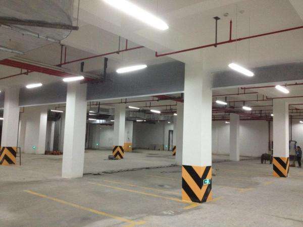 电动挡烟垂壁控制器外部接线